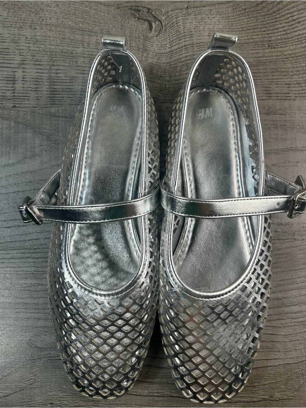 H&M Silver Metallic Mesh Mary Jane Ballet Flats Women’s Size 9 (40) Shoes